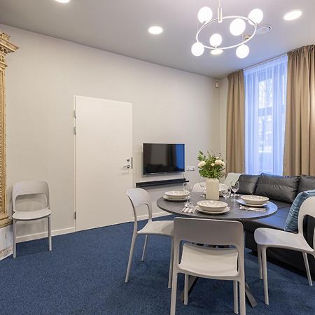 Dandelion Apartments Bruninieku Riga Esterno foto